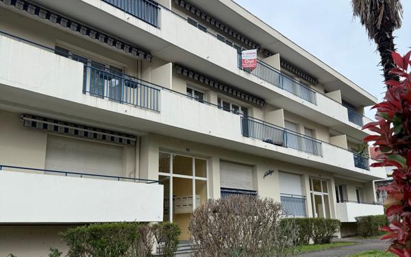 Appartement à vendre    3 pièces • 56 m2 Billère