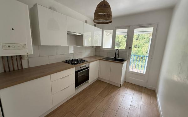 Appartement à vendre    3 pièces • 56 m2 Billère