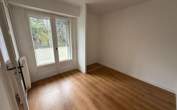 Appartement à vendre    3 pièces • 56 m2 Billère