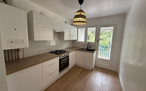 Appartement à vendre    3 pièces • 56 m2 Billère