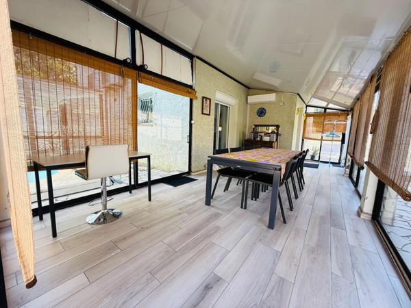 Maison 7 pièces avec piscine et garage