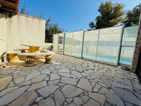 Maison 7 pièces avec piscine et garage