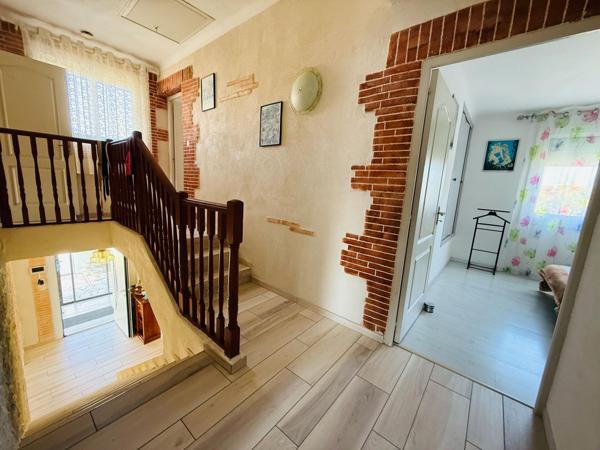 Maison 7 pièces avec piscine et garage