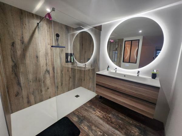 Luçon (85400) Maison en pierre rénovée avec studio indépendant, piscine et grand garage