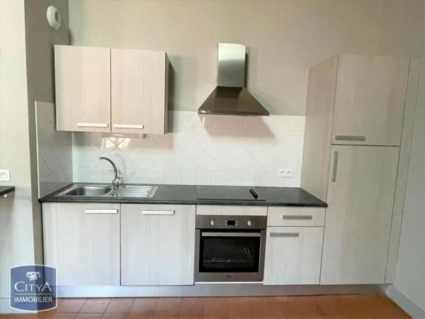Appartement à louer 3 pièces 86.7m² Nîmes (30900)