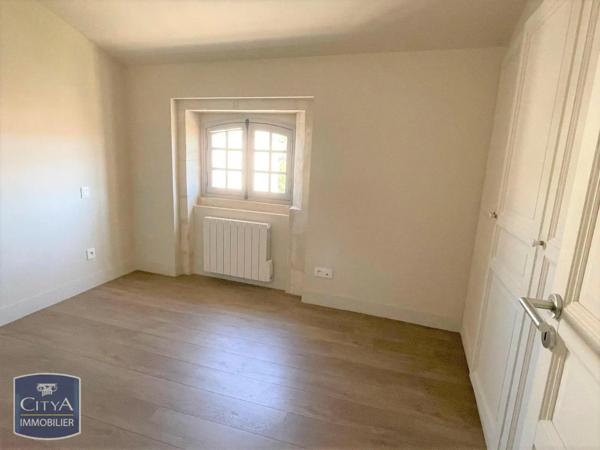 Appartement à louer 3 pièces 86.7m² Nîmes (30900)