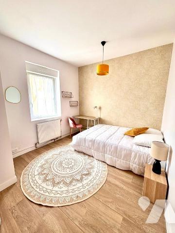 Ensemble immobilier composé de 6 chambres d'étudiants