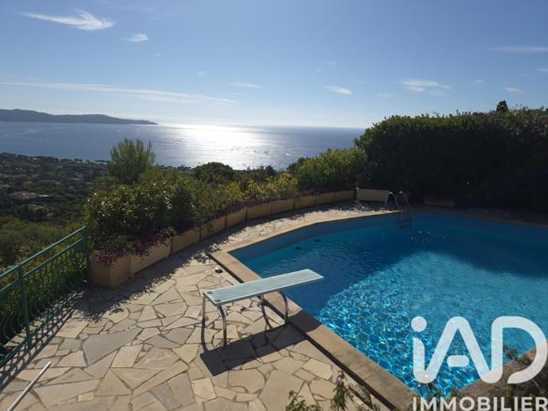 Maison à vendre 6 pièces 180 m² Cavalaire-sur-Mer