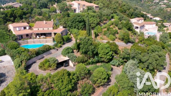 Maison à vendre 6 pièces 180 m² Cavalaire-sur-Mer