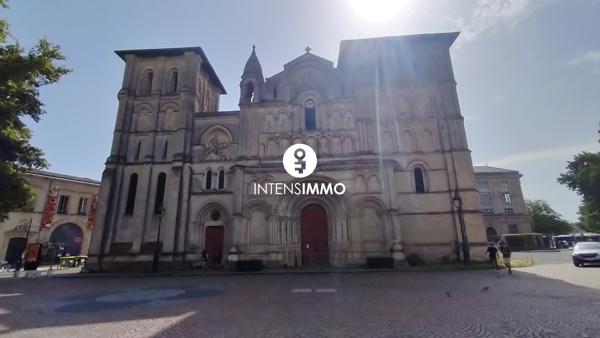 Parking - 12m² - Bordeaux - Sainte Croix 25 000 € f t