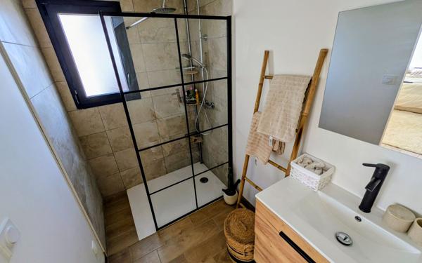 Maison à vendre    5 pièces • 140 m2 Mours-Saint-Eusèbe