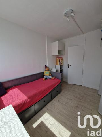 Appartement 4 pièces de 78 m² à Les Ulis (91940)