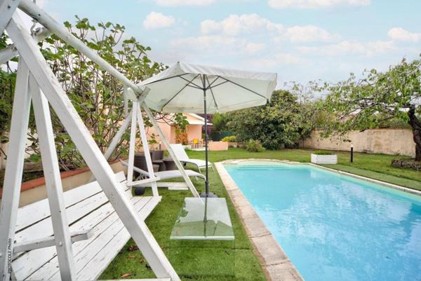 Maison 5 Pièces Plain pied avec Piscine