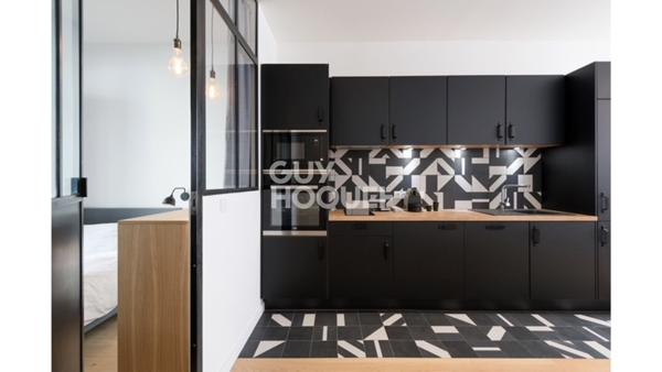 Charmant T2 Place Saint Louis