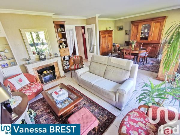 Appartement 4 pièces de 84 m² à Chilly-Mazarin (91380)