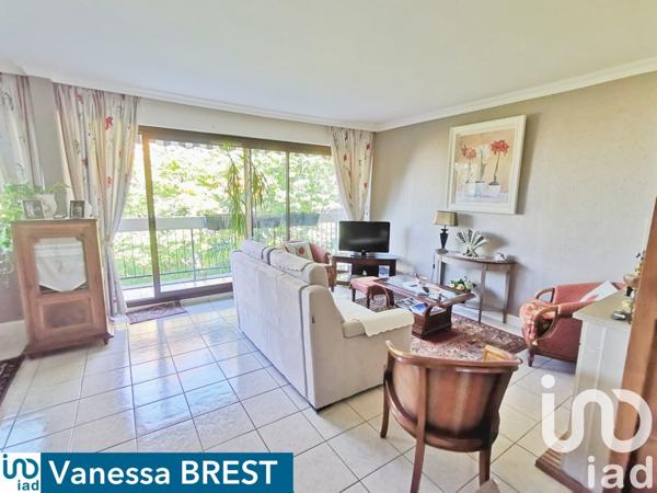 Appartement 4 pièces de 84 m² à Chilly-Mazarin (91380)