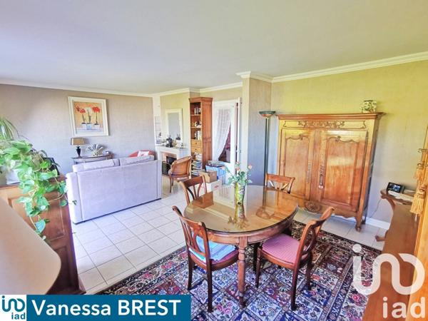 Appartement 4 pièces de 84 m² à Chilly-Mazarin (91380)