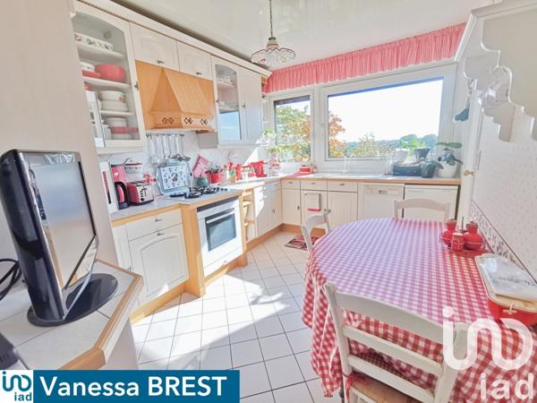 Appartement 4 pièces de 84 m² à Chilly-Mazarin (91380)