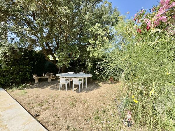 Maison familiale avec piscine - Villeneuve les Avignon