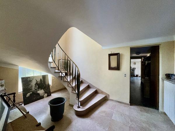 Maison familiale avec piscine - Villeneuve les Avignon