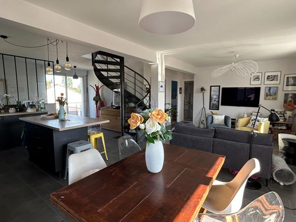 Appartement Saint Marc Sur Mer 5 pièce(s) 105 m2