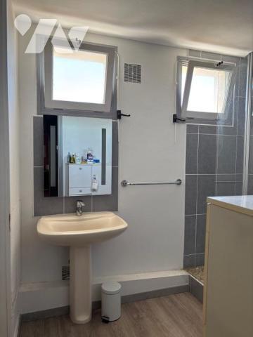 APPARTEMENT 3 CHAMBRES AVEC BALCON