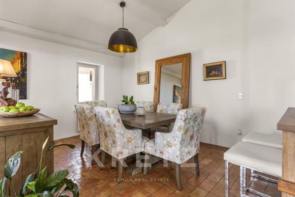 Maison de Maître centre village Tourrettes-Sur-Loup