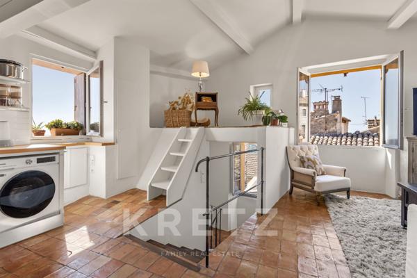 Maison de Maître centre village Tourrettes-Sur-Loup