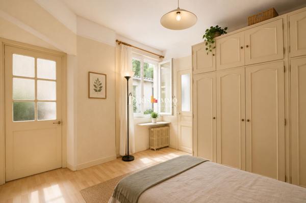 Paris 18e - Grande Carrière - Maison avec jardin - Bien unique