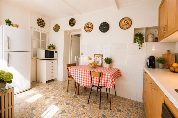 Paris 18e - Grande Carrière - Maison avec jardin - Bien unique