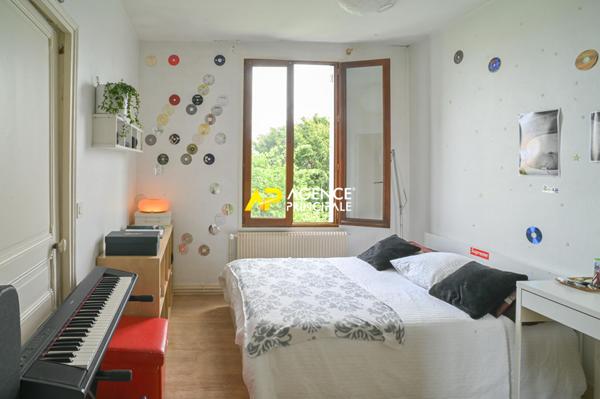 Sartrouville - La Plaine - Maison 9 pièces 140 m² sur 180 m² de parcelle. €549 000 ** - Référence 9454