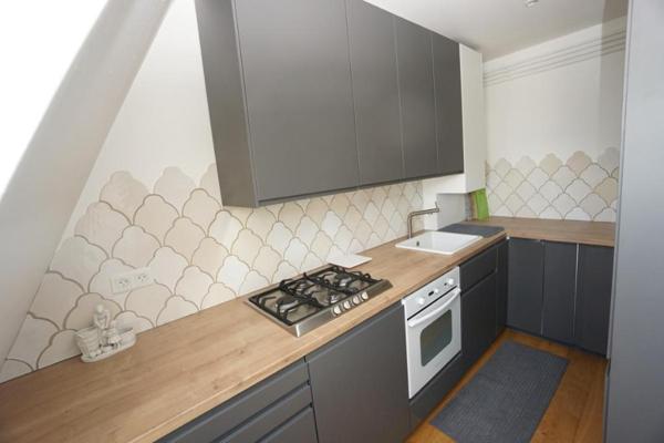 AMIENS CENTRE VILLE, appartement de type 5 en duplex avec place de parking