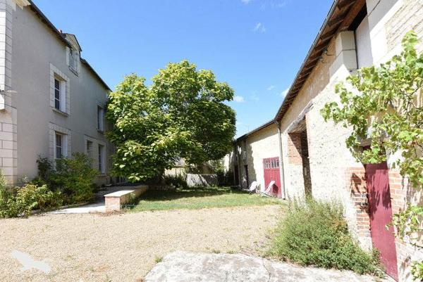 Maison 350 000 € Cour-Cheverny 8 p 201 m² DPE D