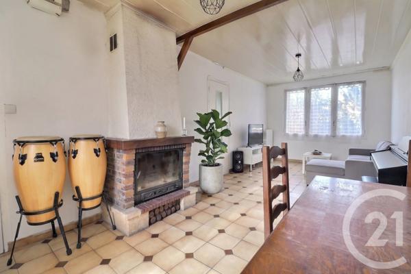 Maison à vendre  4 pièces - 84,37 m 2   VAUJOURS  - 93