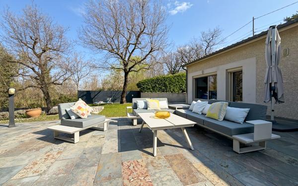 Maison à vendre    5 pièces •  La Roche-de-Glun