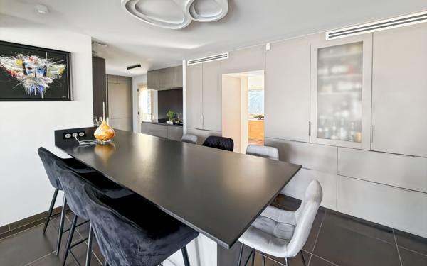 Maison à vendre    5 pièces •  La Roche-de-Glun