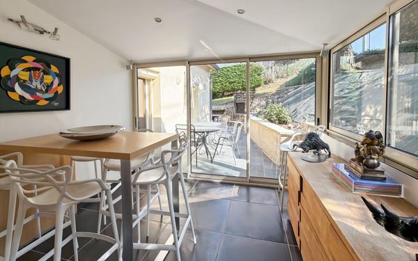 Maison à vendre    5 pièces •  La Roche-de-Glun