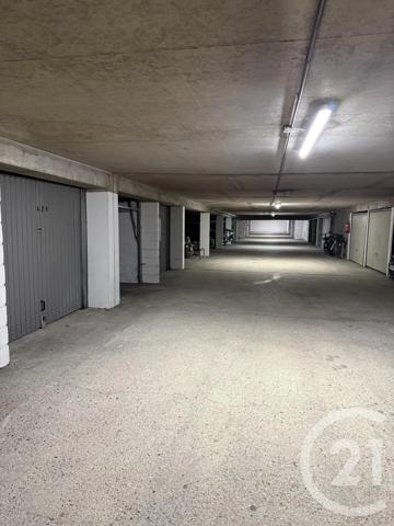 Parking à vendre  13 m 2   PARIS  - 75011