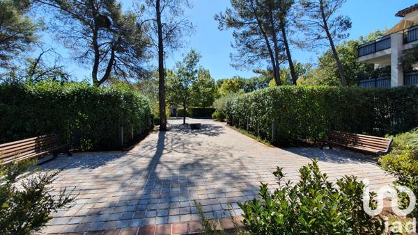 Appartement à vendre 2 pièces 42 m² Châteauneuf-le-Rouge