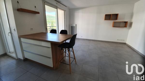 Appartement à vendre 2 pièces 42 m² Châteauneuf-le-Rouge
