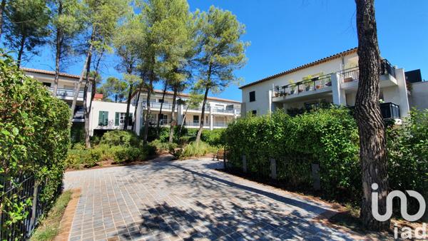 Appartement à vendre 2 pièces 42 m² Châteauneuf-le-Rouge