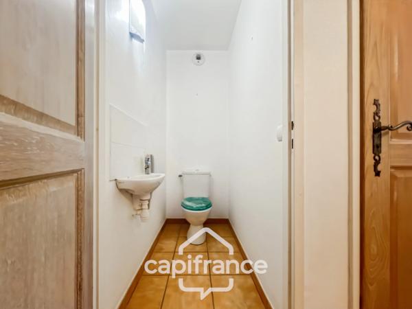 DOMAINE DE PONT ROYAL SECTEUR RESIDENTIEL APPARTEMENT climatisé DE 68 M2 DEUX CHAMBRES climatisées, terrasse, PISCINE