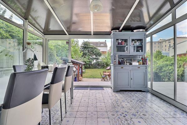 Maison Colombes 7 pièce(s) 123 m2