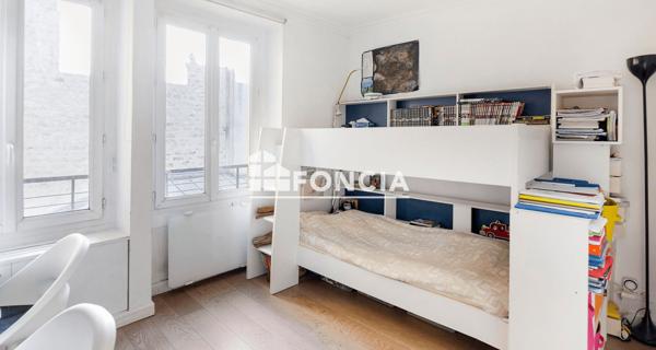 À vendre Appartement 3 pièces 76.22 m² - Paris 75010