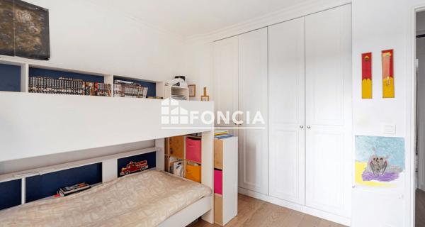 À vendre Appartement 3 pièces 76.22 m² - Paris 75010