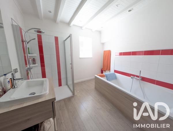 Maison à vendre 8 pièces 157 m² Arbent