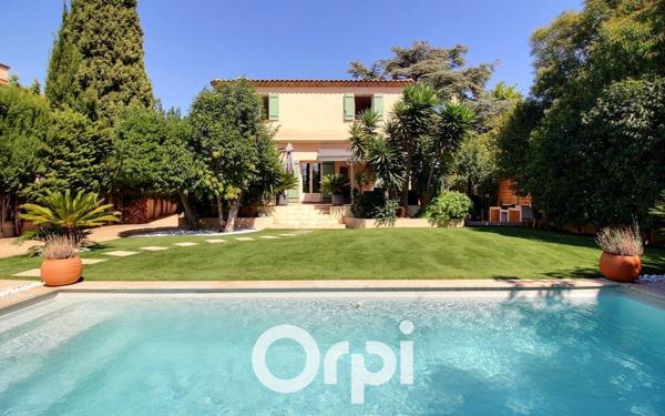 Maison à vendre    4 pièces • 113 m2 Marseille 12