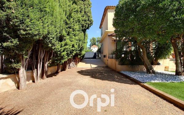 Maison à vendre    4 pièces • 113 m2 Marseille 12