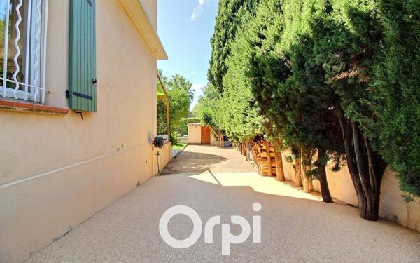 Maison à vendre    4 pièces • 113 m2 Marseille 12