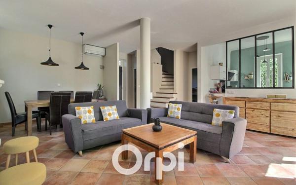 Maison à vendre    4 pièces • 113 m2 Marseille 12